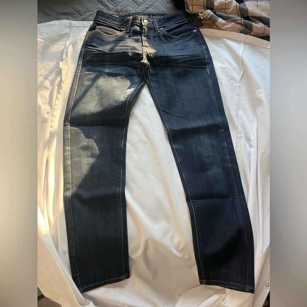 American Eagle Outfitters Jeans (Dark denim, 28x30)